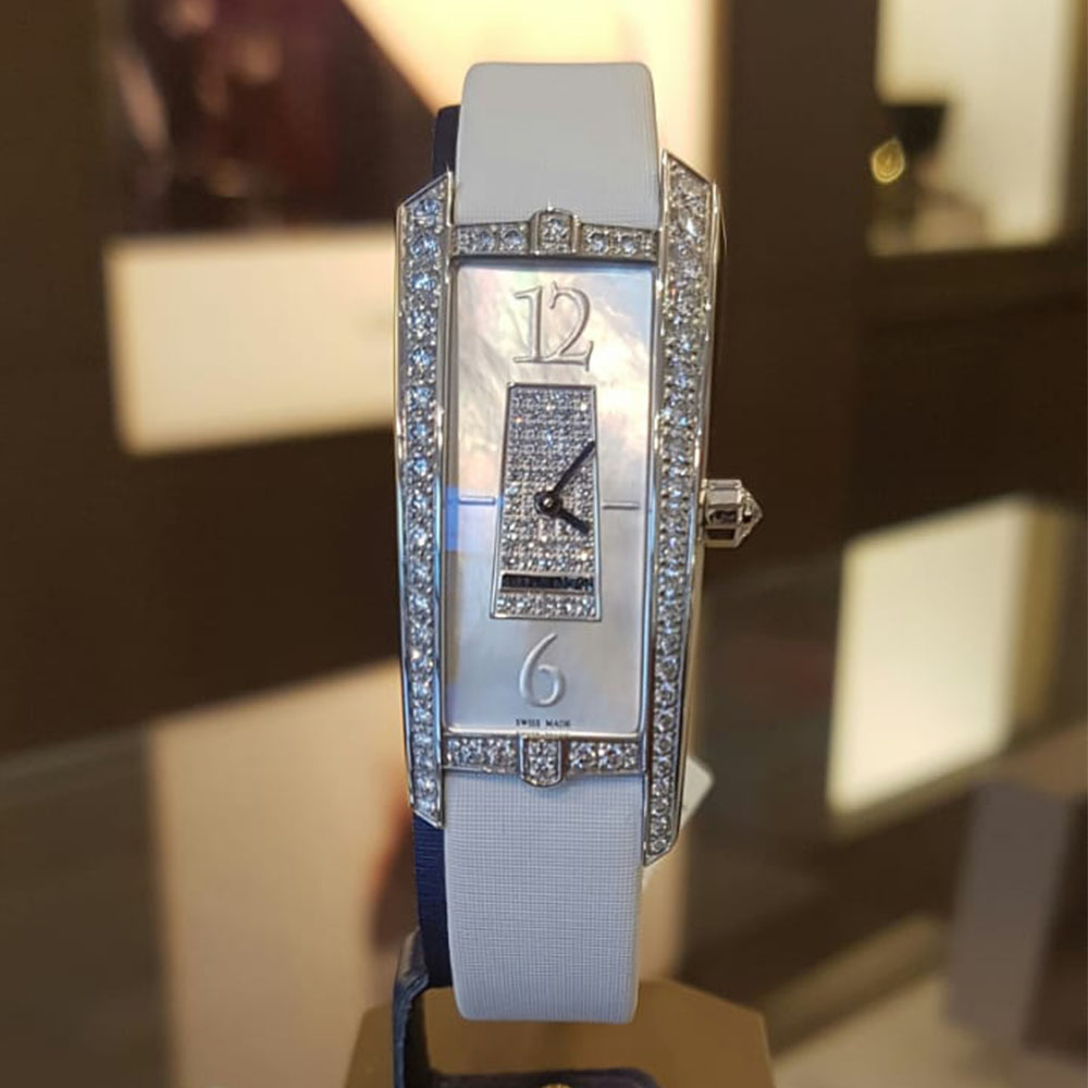 Watch Harry Winston Avenue 26 x 46,1mm