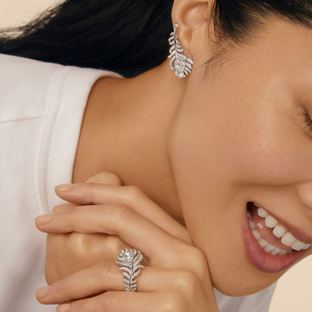 Ear Clips Boucheron Plume De Paon