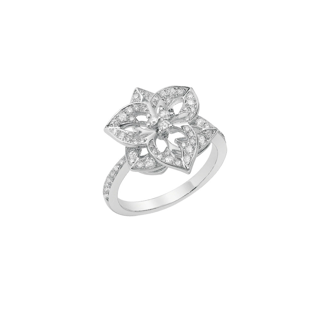 Кольцо Boucheron Pensee