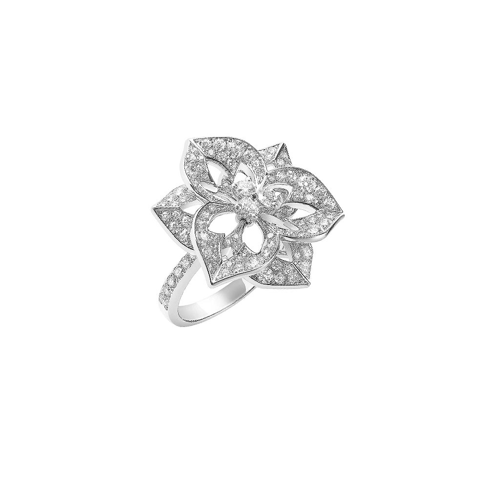 Кольцо Boucheron Pensee
